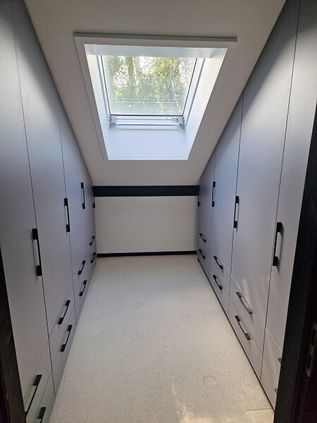 Kinderzimmer Kleiderschränke Dachschrägen-Nische